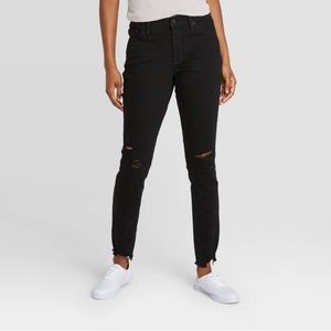 Universal Thread black jeans; distressed size 14.